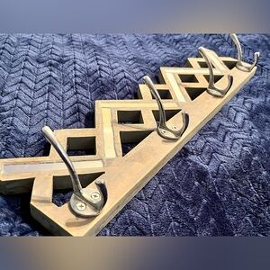 Silver & Wood Pattern Accordian Style Wall Hanger with 4 Hangers